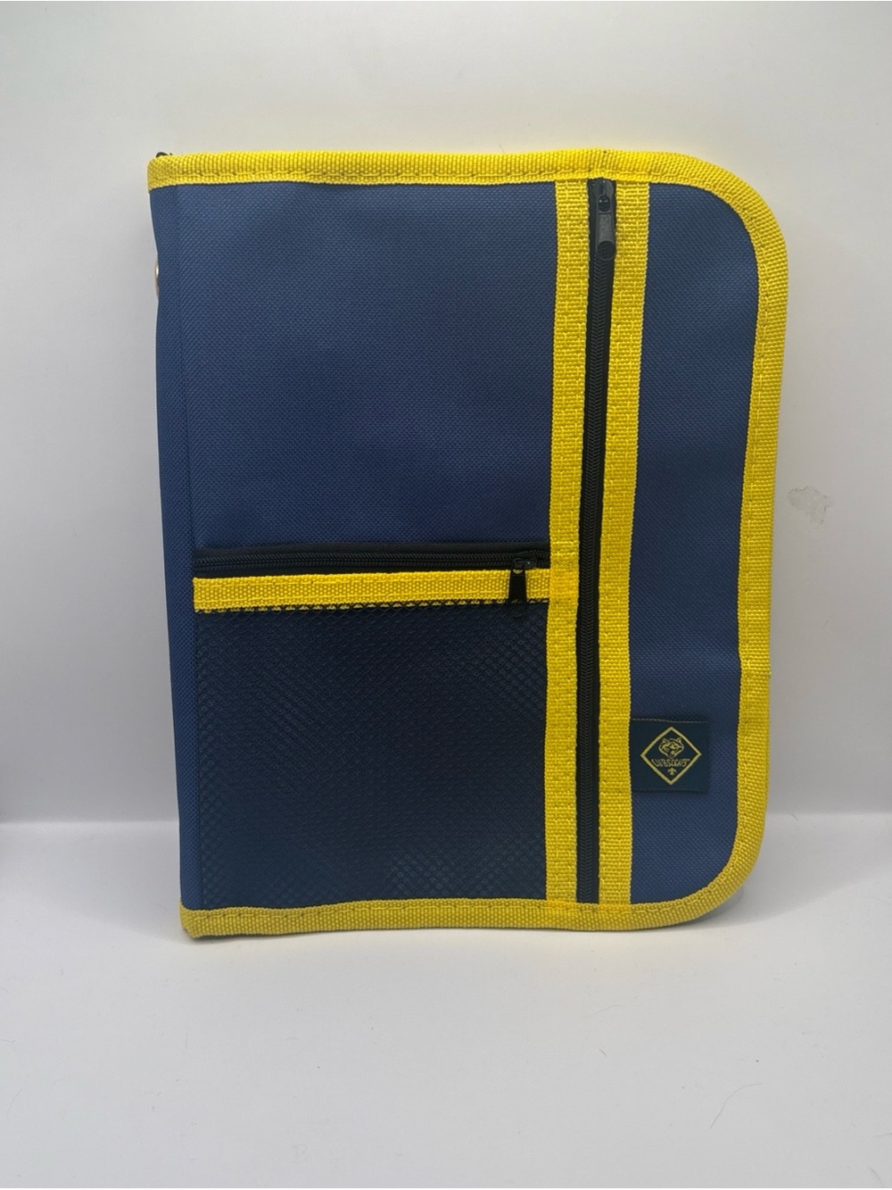 Official Cub Scouts Handbook Cover W/zipper, Book Mark & Pouches.